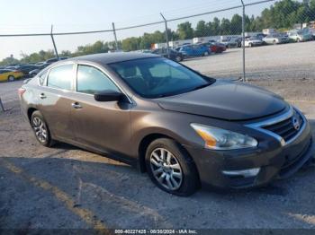  Salvage Nissan Altima