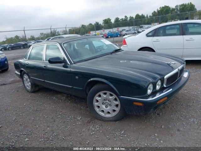  Salvage Jaguar Xj8