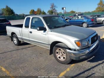  Salvage Toyota Tacoma