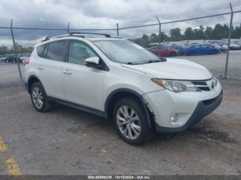  Salvage Toyota RAV4