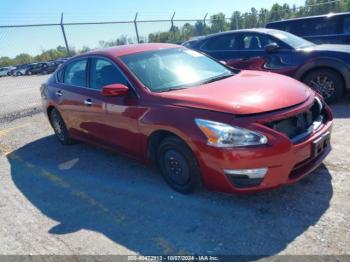  Salvage Nissan Altima