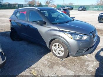  Salvage Nissan Kicks