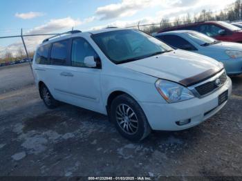  Salvage Kia Sedona