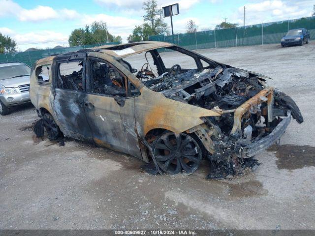  Salvage Chrysler Pacifica