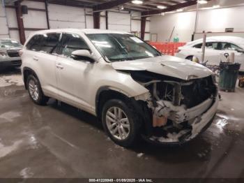  Salvage Toyota Highlander