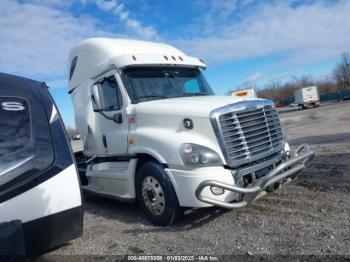  Salvage Freightliner Cascadia 125