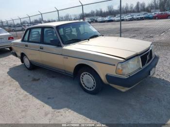  Salvage Volvo 240