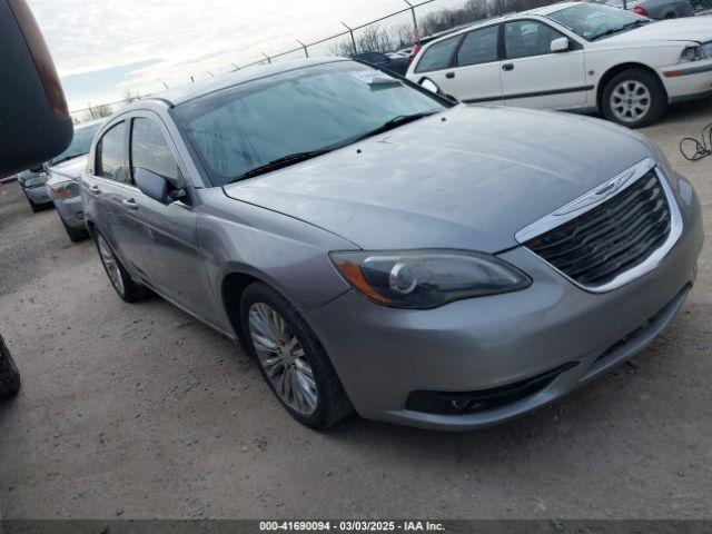  Salvage Chrysler 200