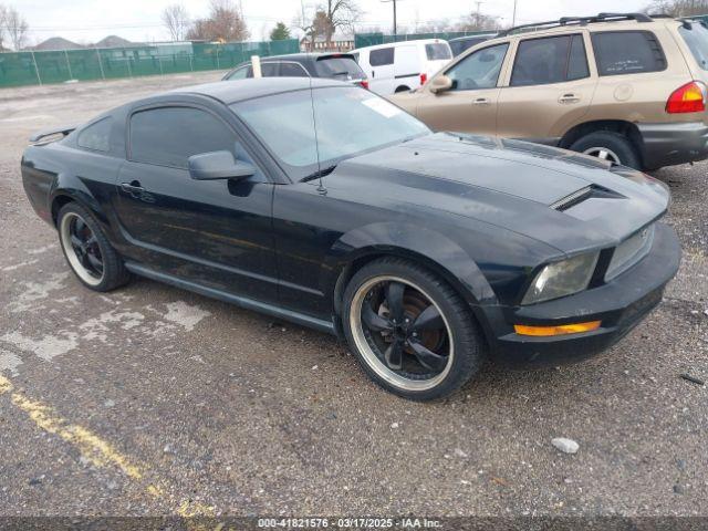  Salvage Ford Mustang