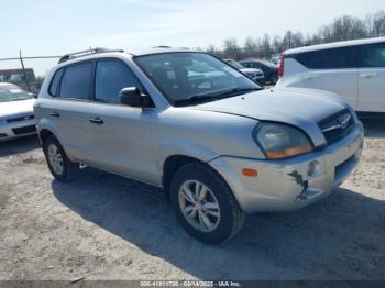  Salvage Hyundai TUCSON