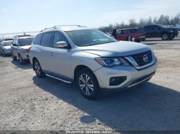  Salvage Nissan Pathfinder