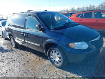  Salvage Chrysler Town & Country