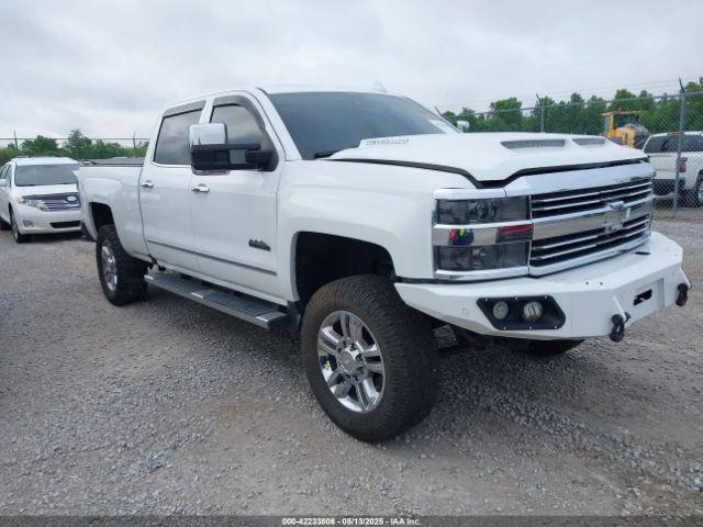  Salvage Chevrolet Silverado 2500