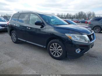  Salvage Nissan Pathfinder