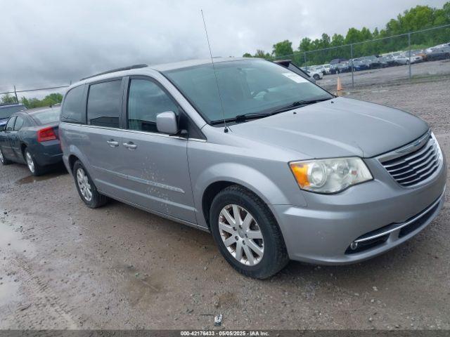  Salvage Chrysler Town & Country