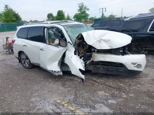  Salvage Nissan Pathfinder