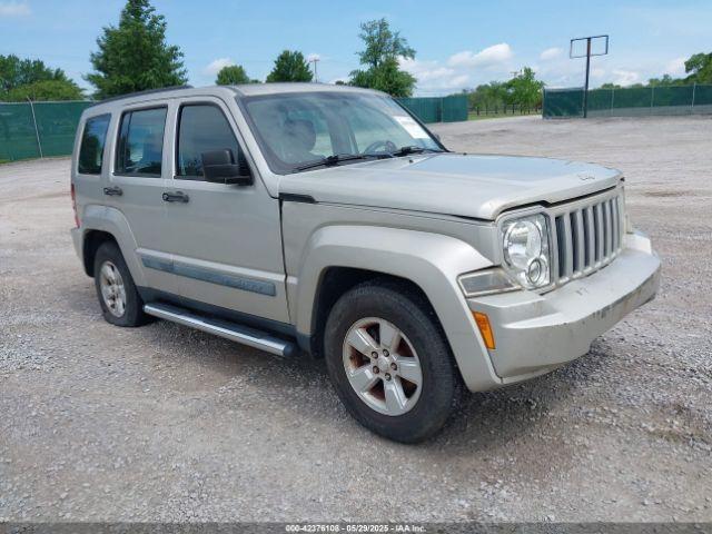  Salvage Jeep Liberty