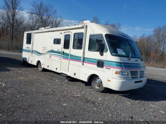  Salvage Chevrolet P30