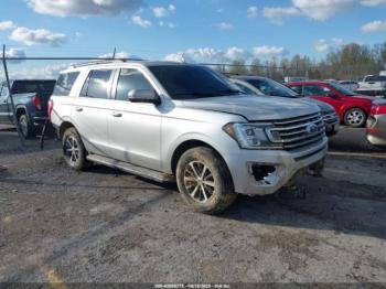  Salvage Ford Expedition