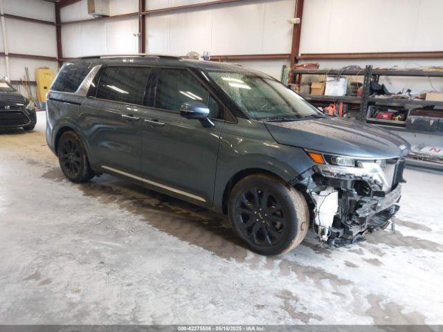  Salvage Kia Carnival