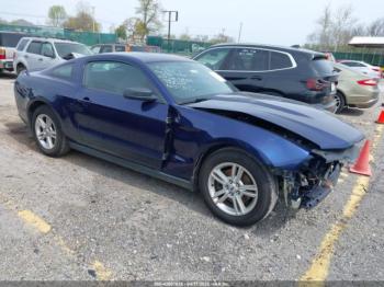  Salvage Ford Mustang