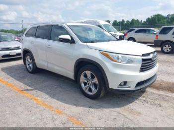  Salvage Toyota Highlander
