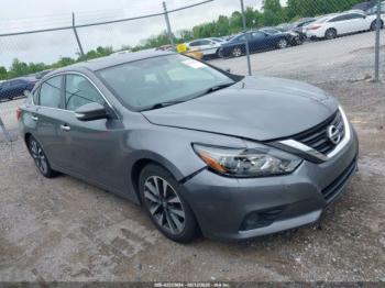  Salvage Nissan Altima