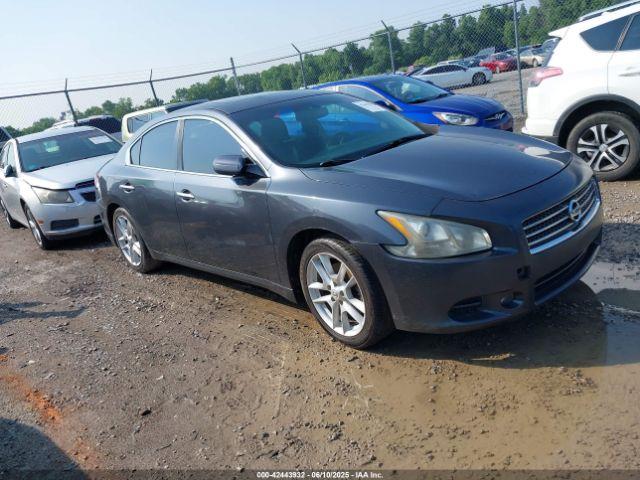  Salvage Nissan Maxima