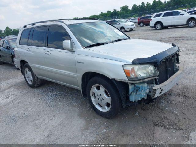  Salvage Toyota Highlander