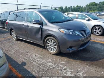  Salvage Toyota Sienna