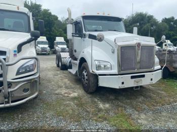  Salvage Kenworth Construction