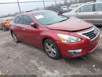  Salvage Nissan Altima