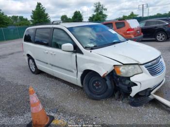  Salvage Chrysler Town & Country