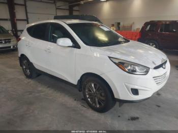  Salvage Hyundai TUCSON