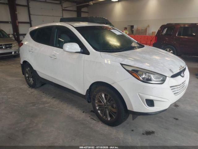  Salvage Hyundai TUCSON