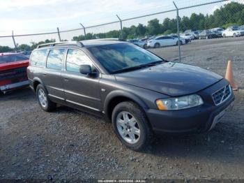  Salvage Volvo XC70