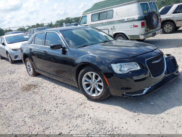  Salvage Chrysler 300