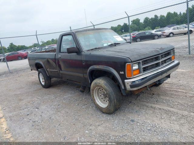 Salvage Dodge Dakota