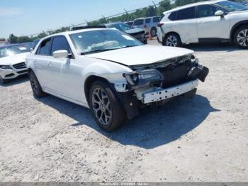  Salvage Chrysler 300