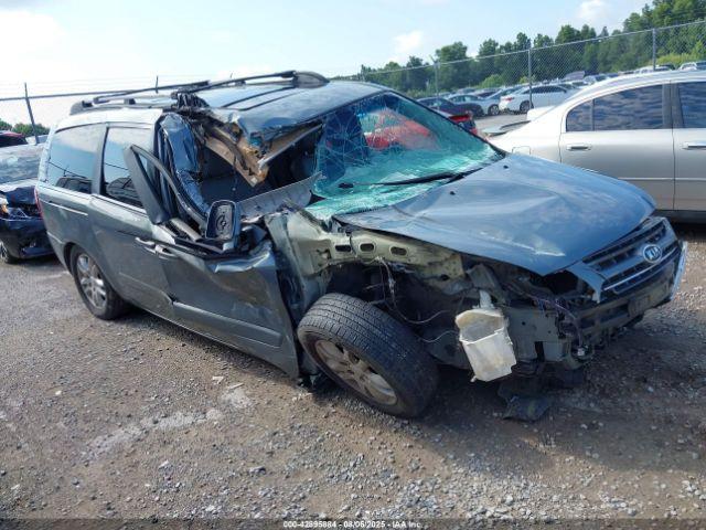  Salvage Kia Sedona