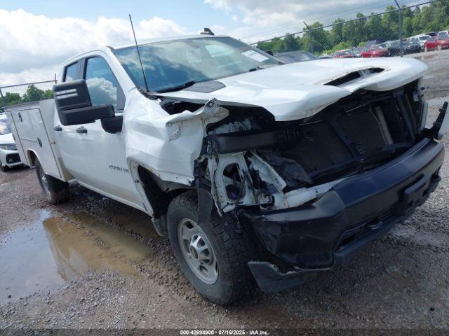 Salvage Chevrolet Silverado 2500