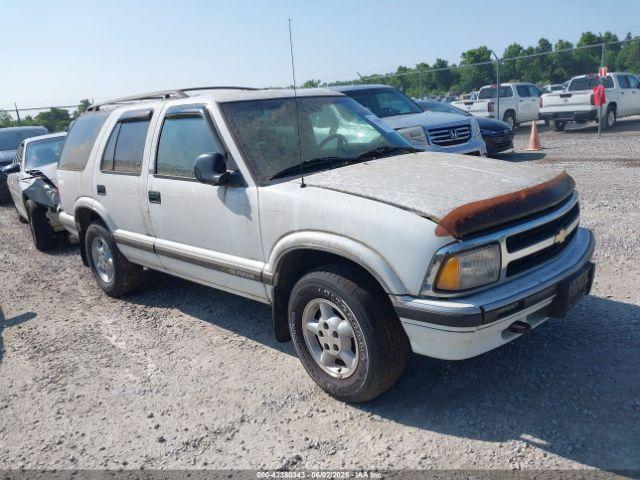  Salvage Chevrolet Blazer
