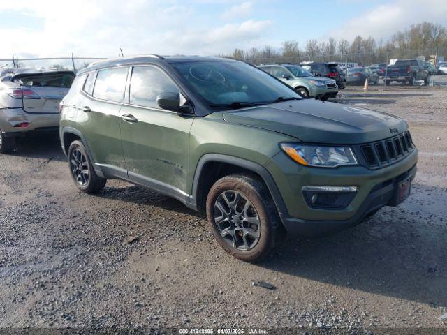  Salvage Jeep Compass
