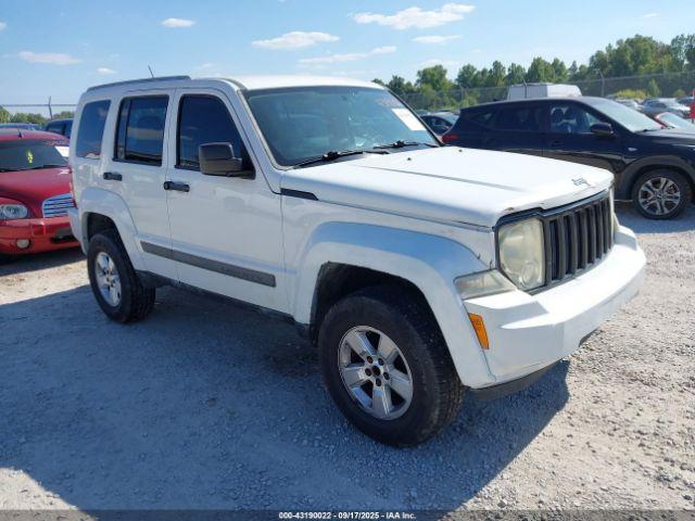  Salvage Jeep Liberty