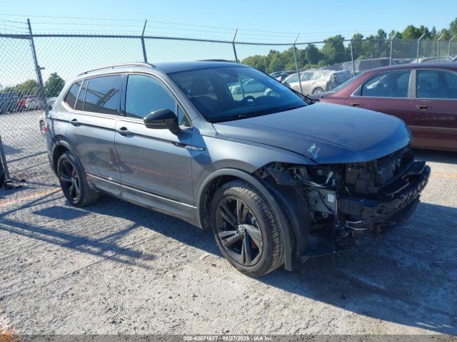  Salvage Volkswagen Tiguan