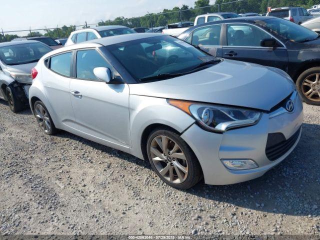  Salvage Hyundai VELOSTER