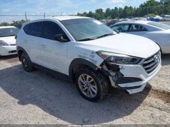  Salvage Hyundai TUCSON
