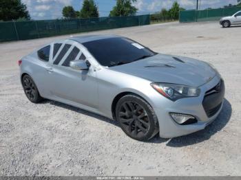  Salvage Hyundai Genesis