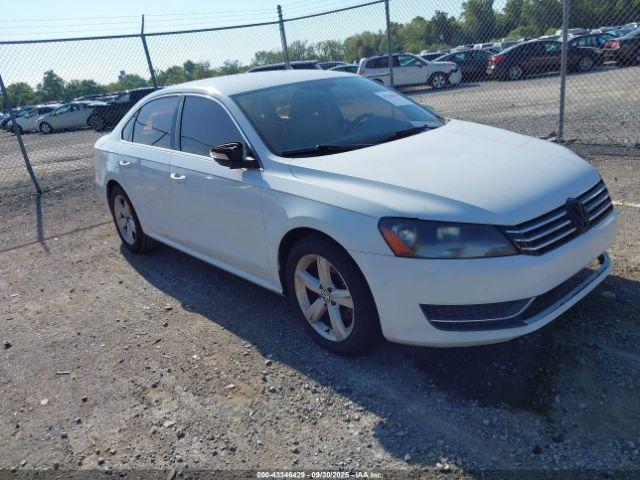  Salvage Volkswagen Passat