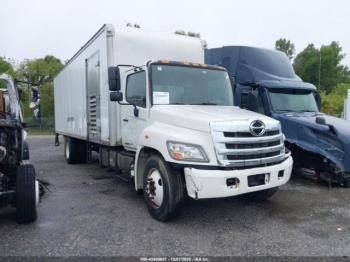  Salvage Hino 258 268